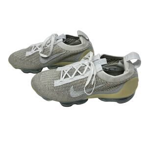 Nike VaporMax 2021 Flyknit White Pure Platinum DC4112-100 Women’s size 7
